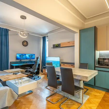 아파트 Stylish 2bdrm In The Very Heart Of