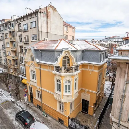 Stylish 2bdrm In The Very Heart Of 소피아
