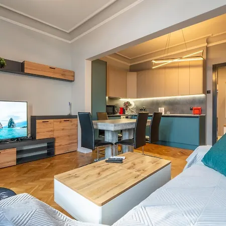 Stylish 2bdrm In The Very Heart Of 소피아