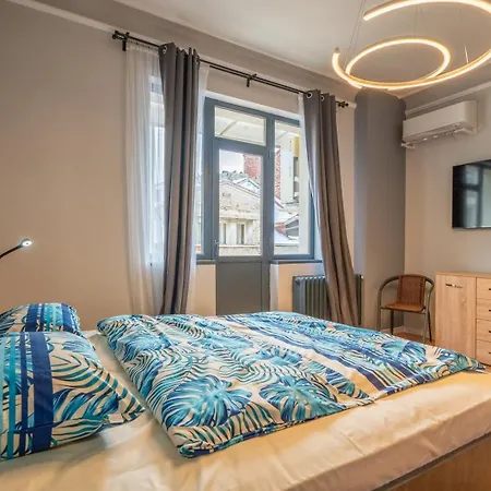 아파트 Stylish 2bdrm In The Very Heart Of 소피아