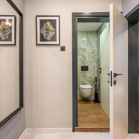 아파트 Stylish 2bdrm In The Very Heart Of *